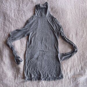 Aritzia Wilfred Lightweight Knit Turtleneck